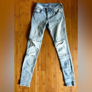 Old Navy Rockstar Skinny Jeans no rips light wash size 0 regular